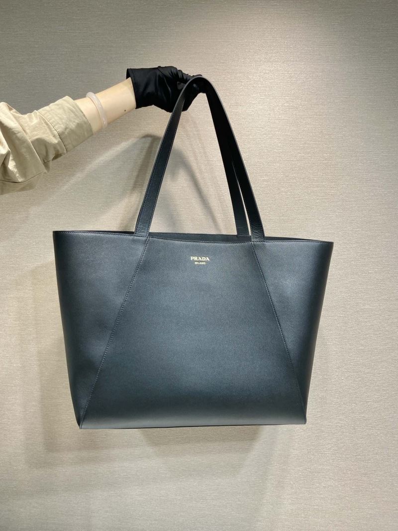 Pra*a tote bags
